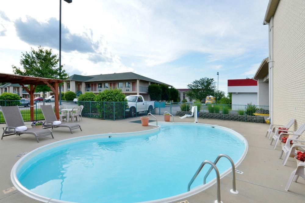 Econo Lodge Springfield I-44 Exterior photo