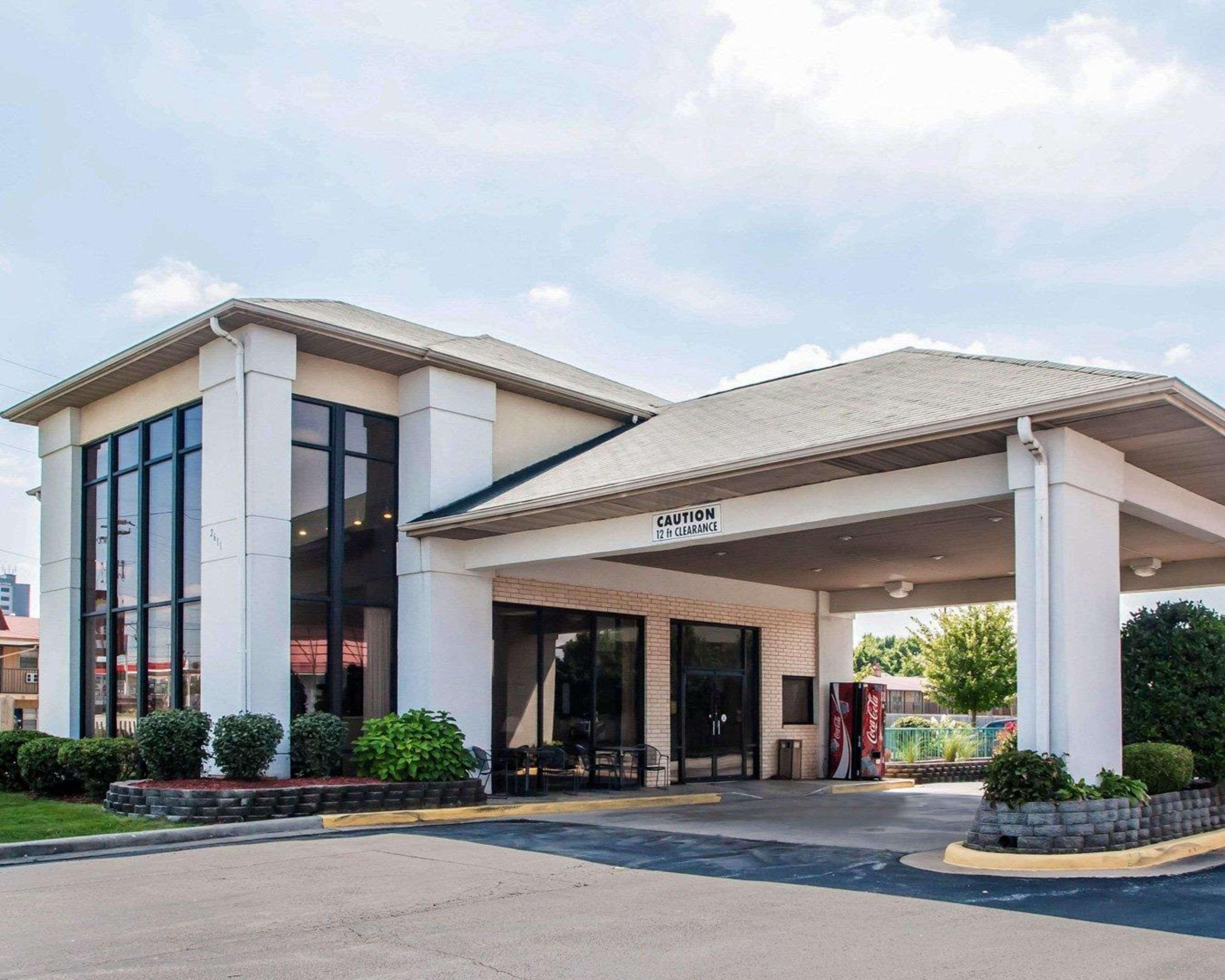 Econo Lodge Springfield I-44 Exterior photo