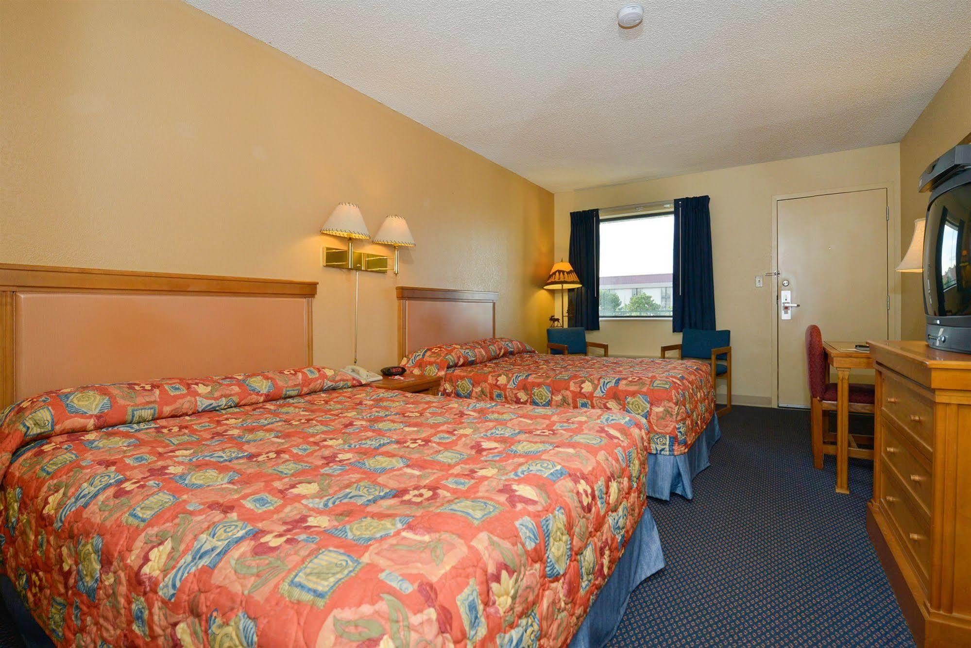 Econo Lodge Springfield I-44 Exterior photo